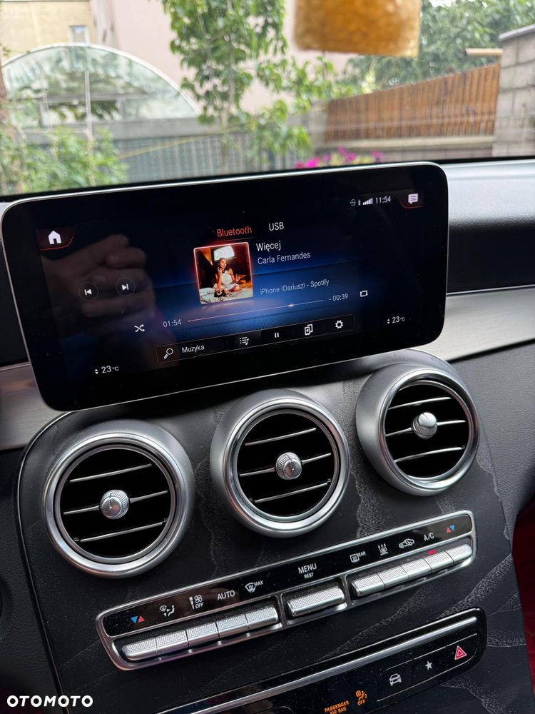 Mercedes-Benz GLC - 28