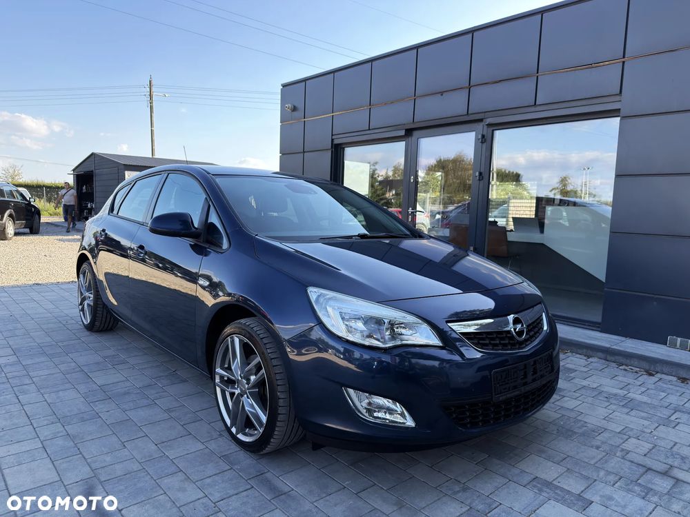 Opel Astra 1.4 T Cosmo - 13