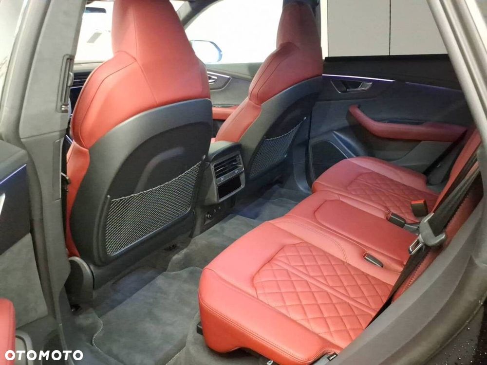 Audi SQ8 - 11