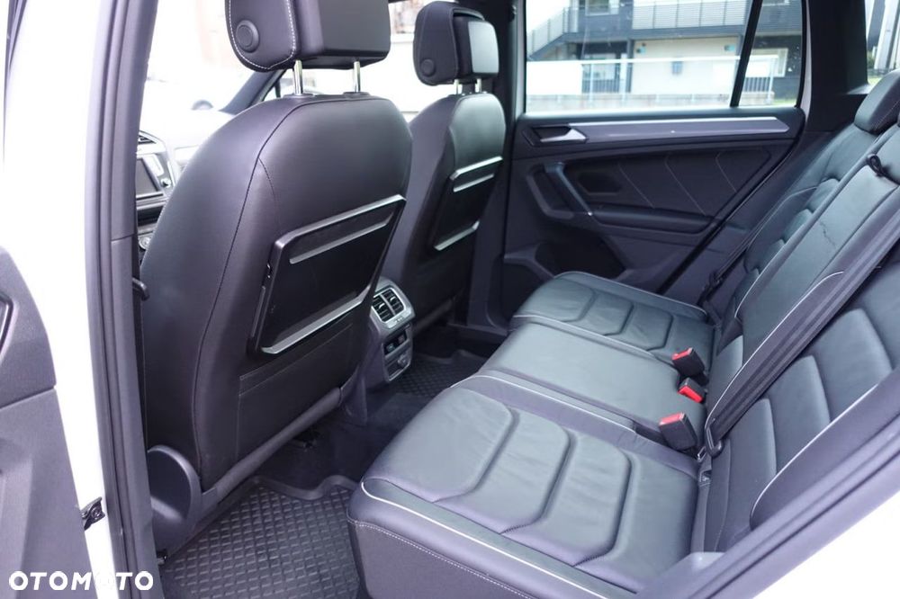Volkswagen Tiguan 2.0 TDI SCR 4MotION DSG R-Line - 21