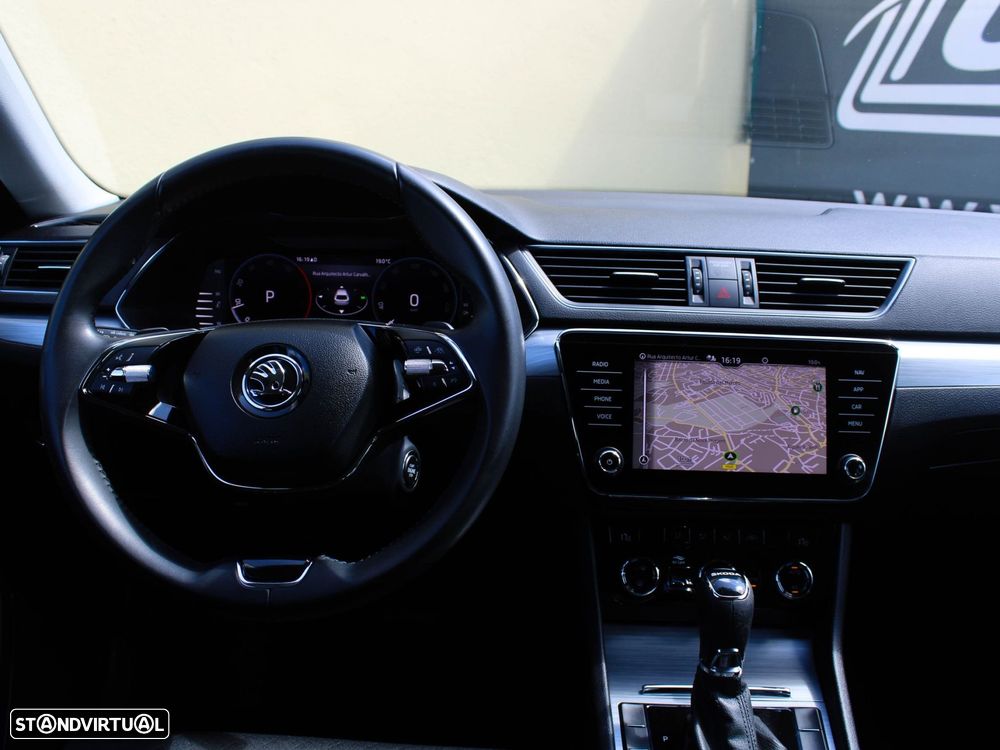 Skoda Superb Break 2.0 TDI Ambition DSG - 4