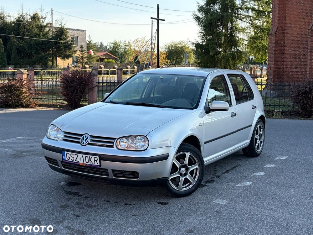 Volkswagen Golf 1.6 - 1