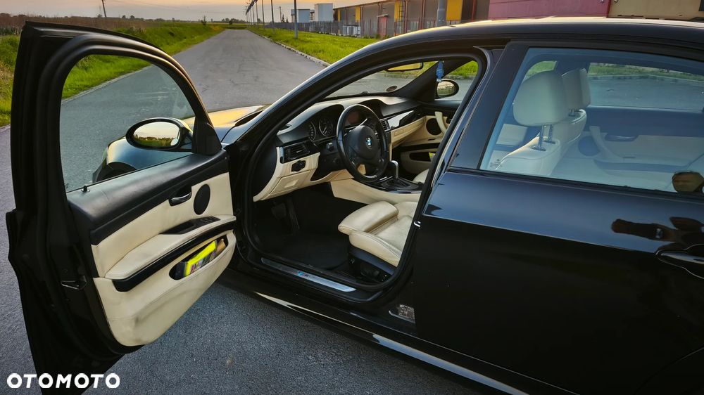 BMW Seria 3 330d DPF - 12
