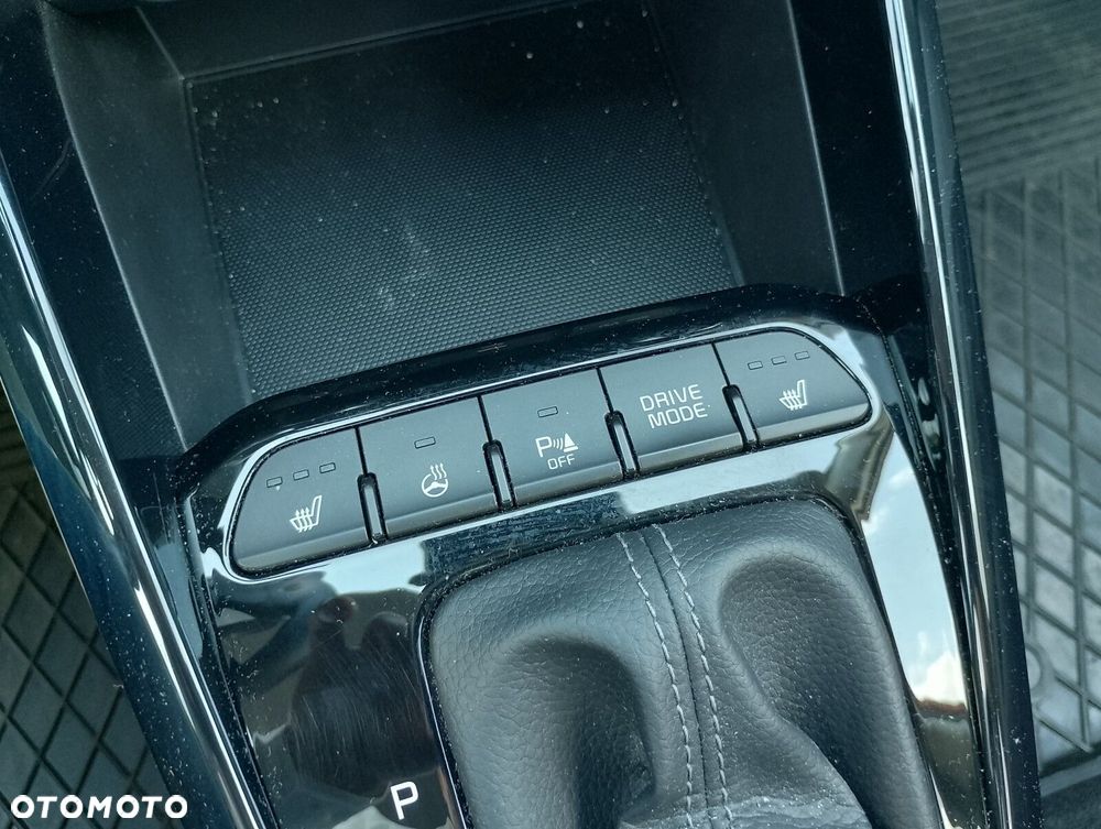 Kia Stonic - 16