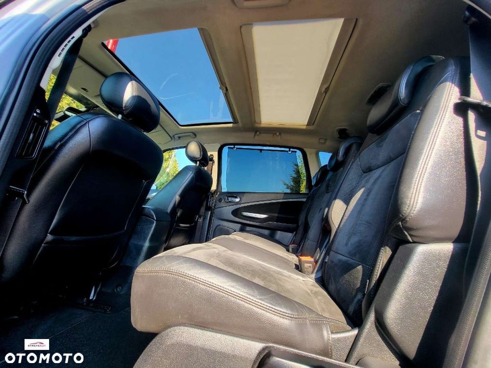 Ford S-Max - 22