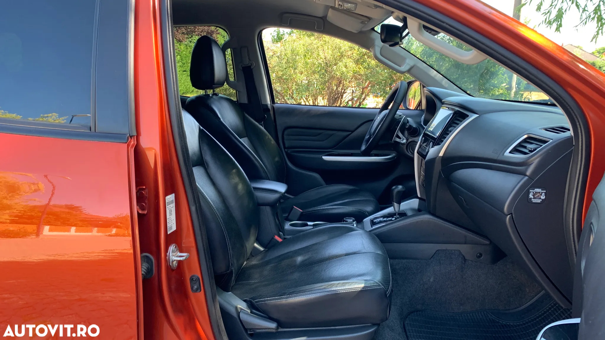 Mitsubishi L200 Double Cab 2.2 DI-D A/T Instyle - 16