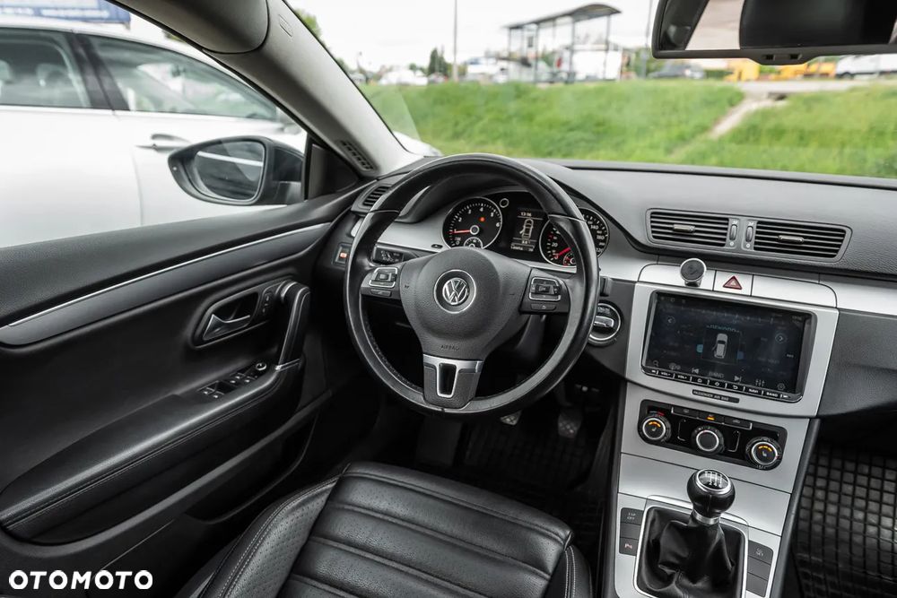 Volkswagen Passat CC - 23