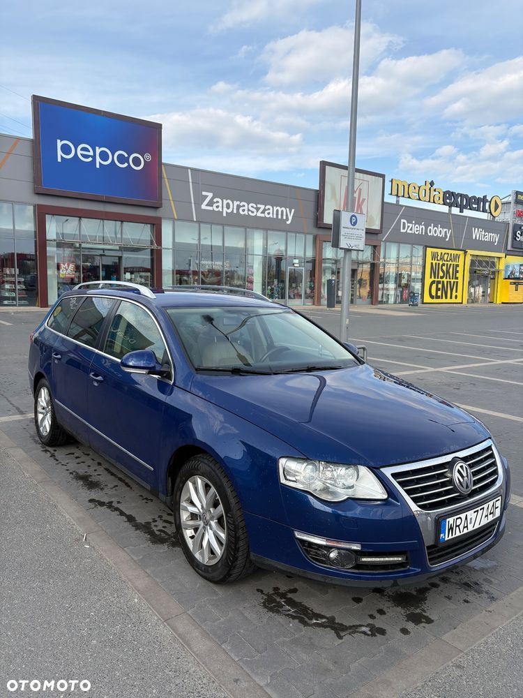 Volkswagen Passat - 1