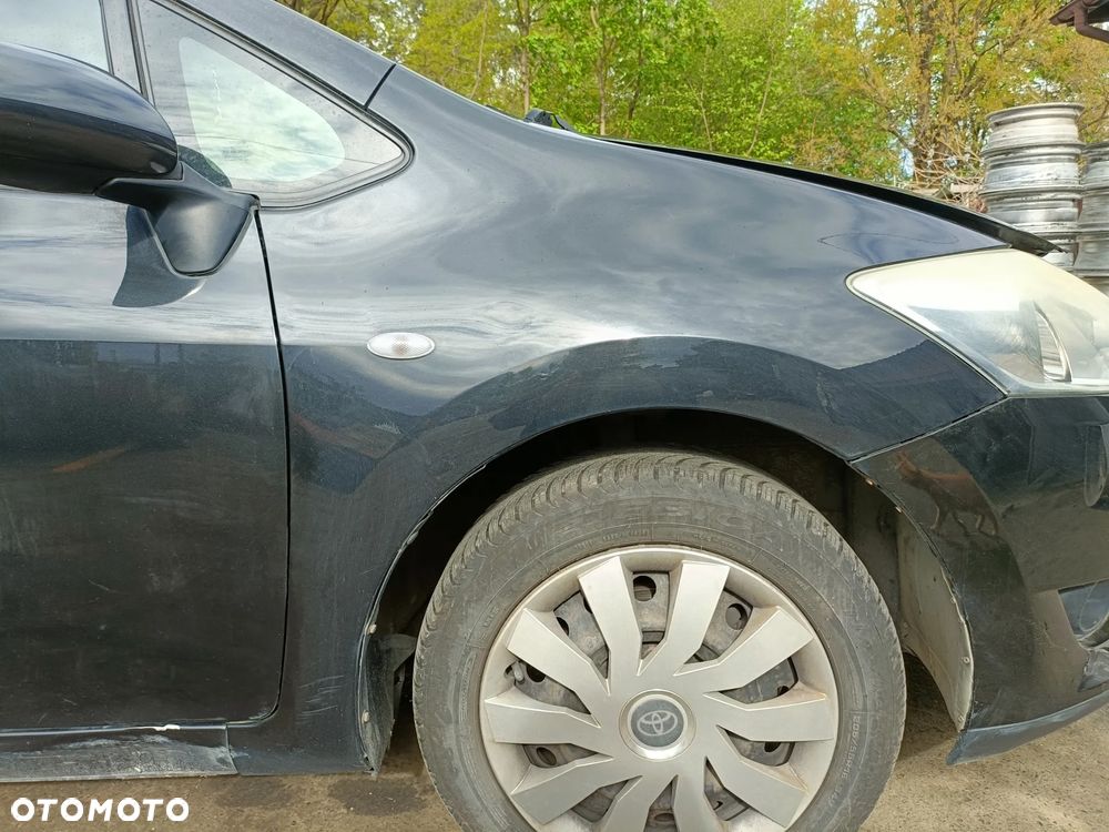 TOYOTA AURIS I 06-09 2007 r. 5D HB 209 błotnik prawy przód PP * - 2