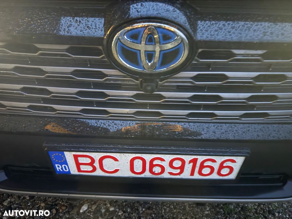Toyota RAV4 - 9