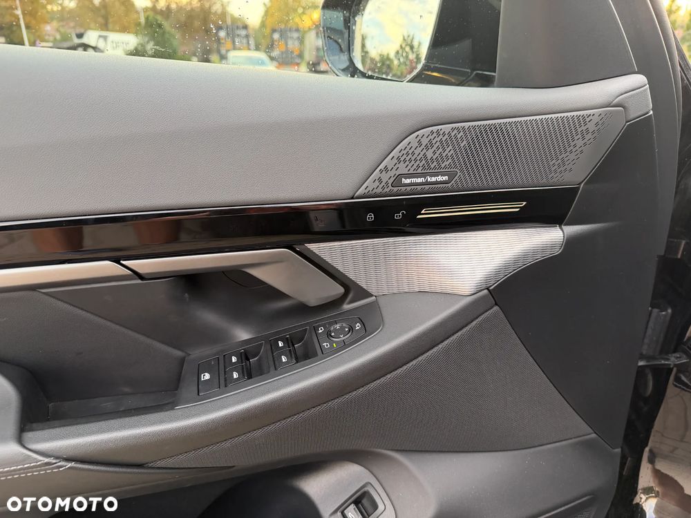 BMW Seria 5 530e xDrive - 12