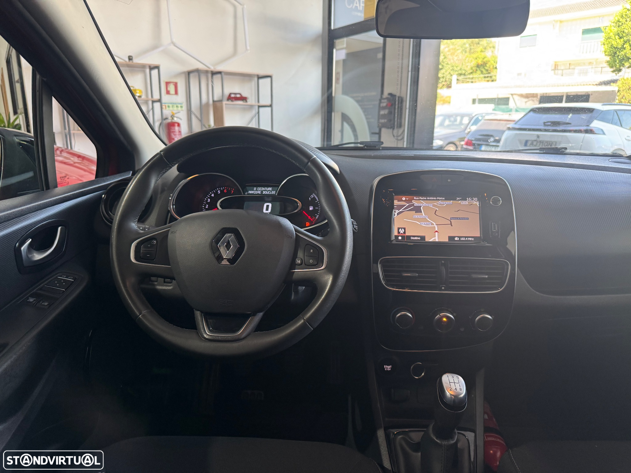 Renault Clio 1.0 TCe Limited - 10