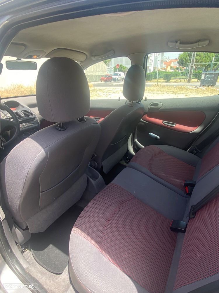 Peugeot 206 1.1 Color Line - 8