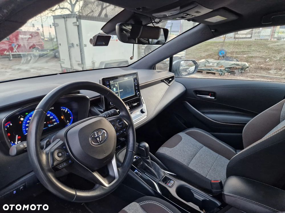 Toyota Corolla - 9