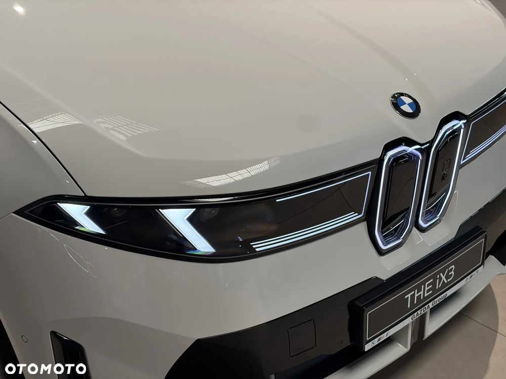 BMW iX3 50 xDrive 113.4kWh - 14