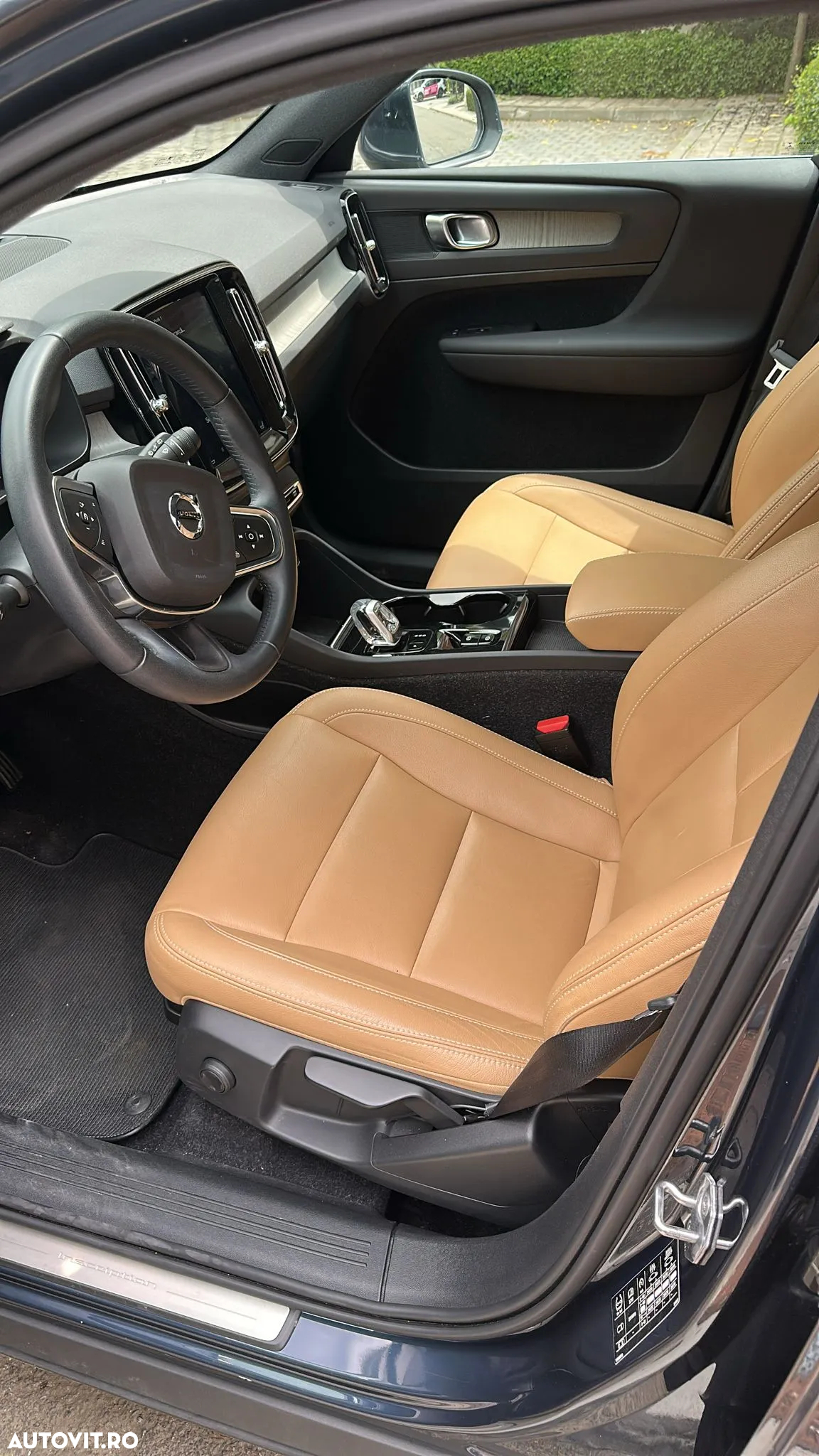 Volvo XC 40 Recharge T5 Twin Engine AT7 Inscription Expression - 13