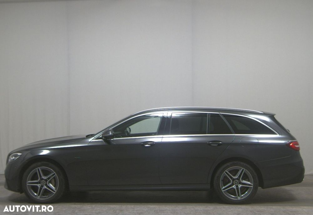 Mercedes-Benz E 300 Aut. - 9