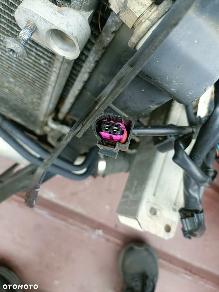 AUDI A6 C6 04-11 r. 2,0 TFSI PAS PRZEDNI chłodnice + wentylator * - 9