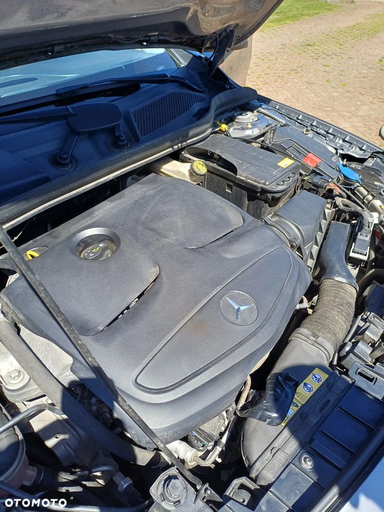 Mercedes-Benz GLA 250 4-Matic - 11