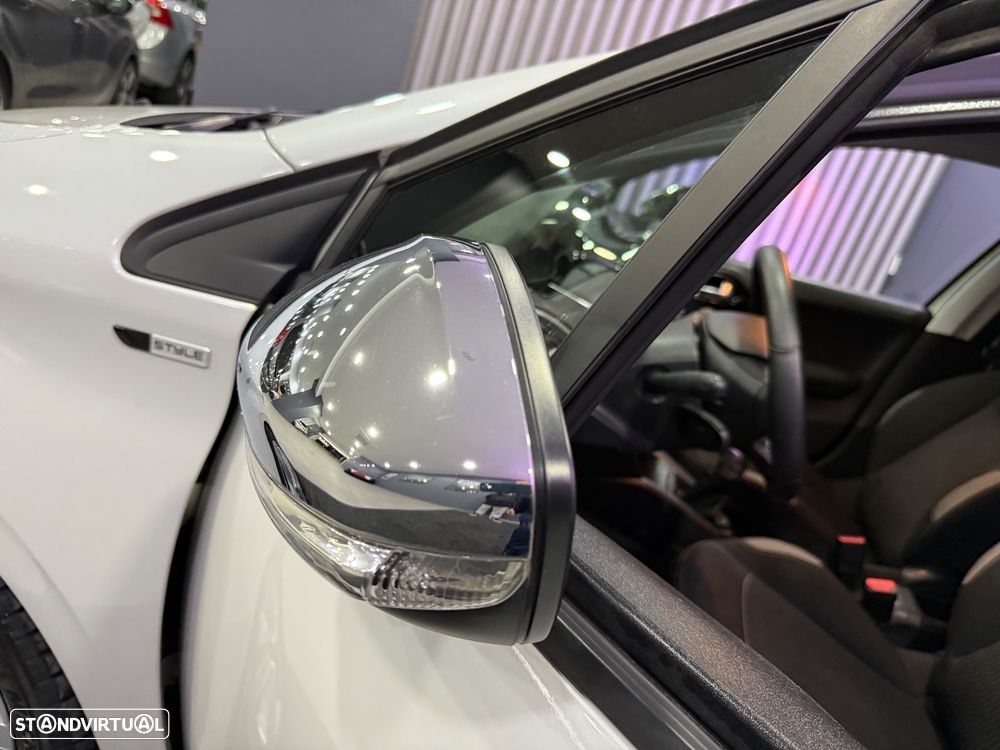 Peugeot 208 PureTech 82 Start & Stop Style - 11