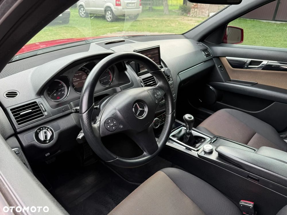 Mercedes-Benz Klasa C 200 CDI DPF (BlueEFFICIENCY) - 6