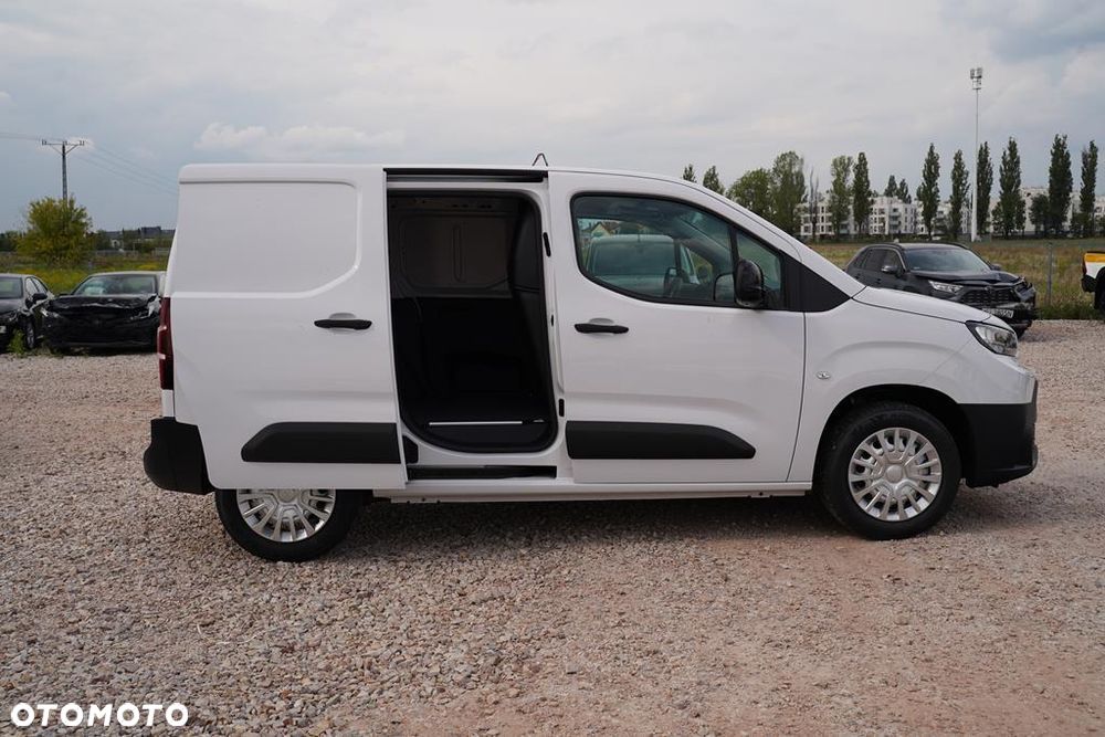 Toyota Proace City 1.5 D-4D Long 2,3t Active - 26