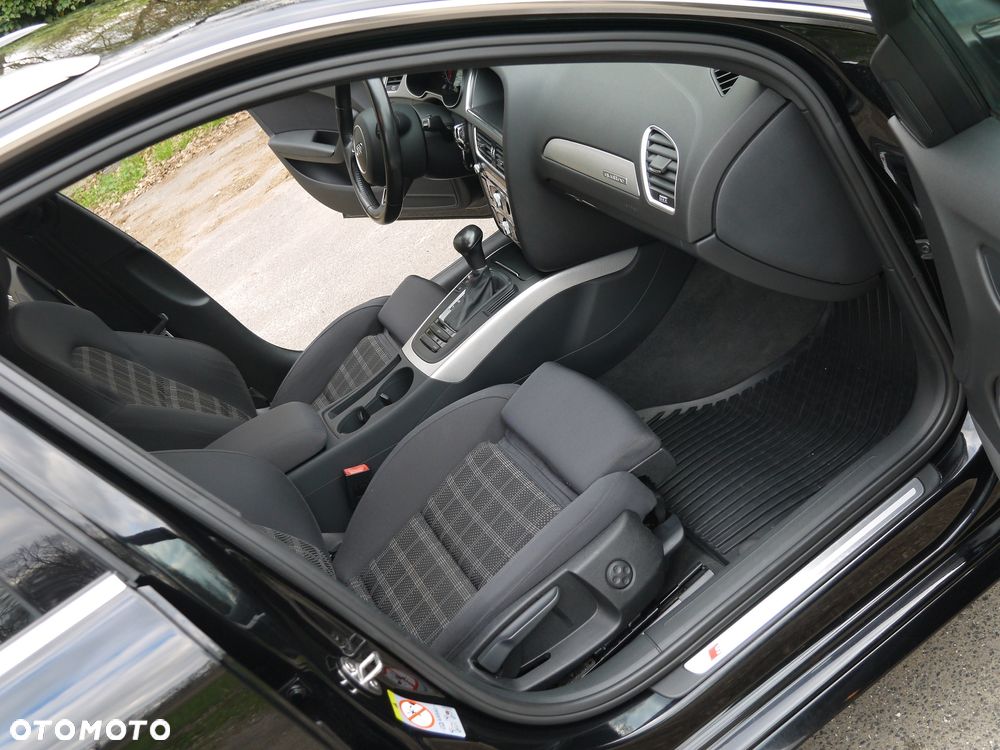 Audi A4 Avant 2.0 TDI DPF quattro S tronic Ambiente - 16
