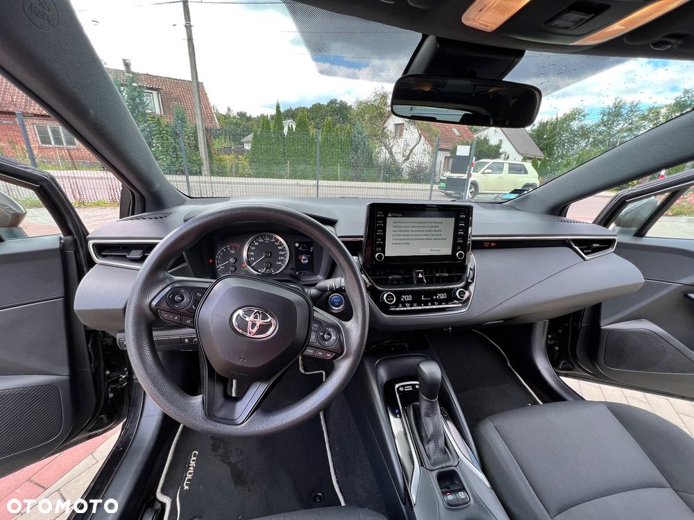 Toyota Corolla 1.8 Hybrid Active - 18