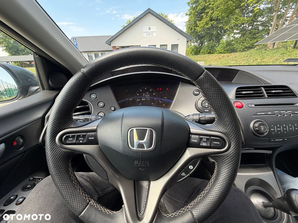 Honda Civic 1.8 TypeS - 10