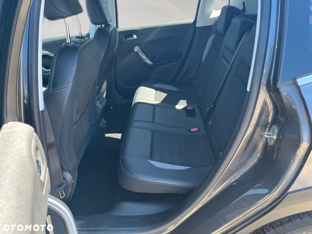 Peugeot 2008 PureTech 130 Allure - 21