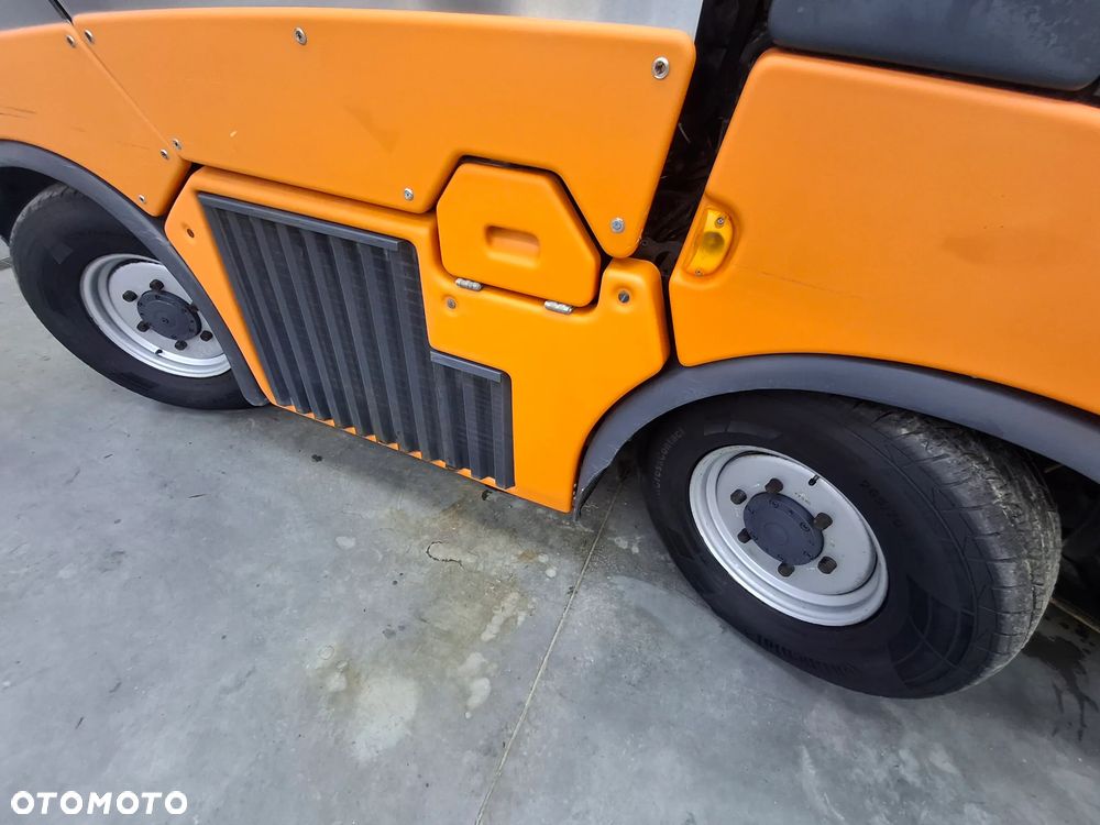 Inny Zamiatarka Hako Citymaster 2000 Klimatyzacja 2 Osie Skrętne Oświetlenie Ostrzegawcze Zamiatarka Chodnikowa PM10 - 13