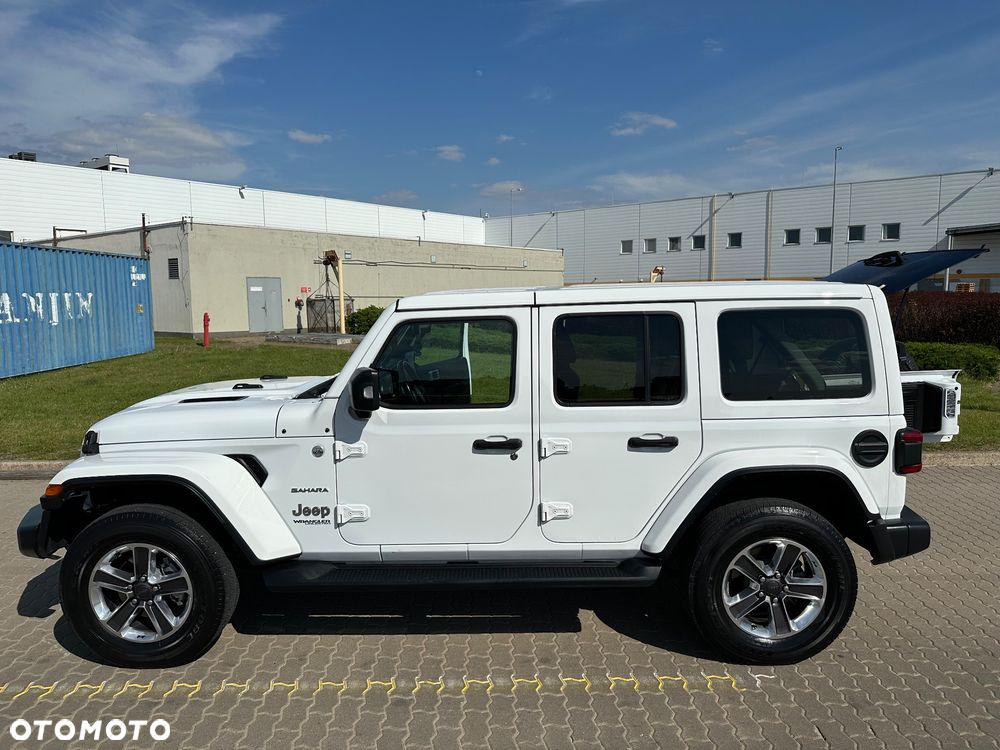 Jeep Wrangler Unlimited GME 2.0 Turbo Sahara - 25