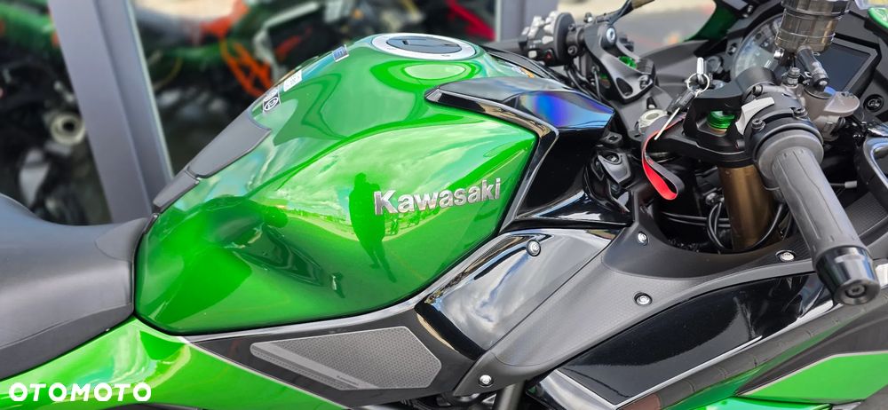 Kawasaki Ninja H2 SX - 22