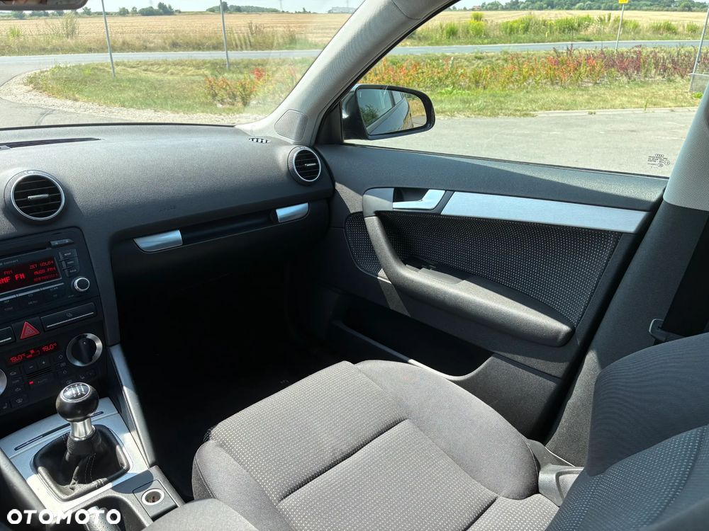 Audi A3 Sportback 2.0 TDI Ambiente - 38