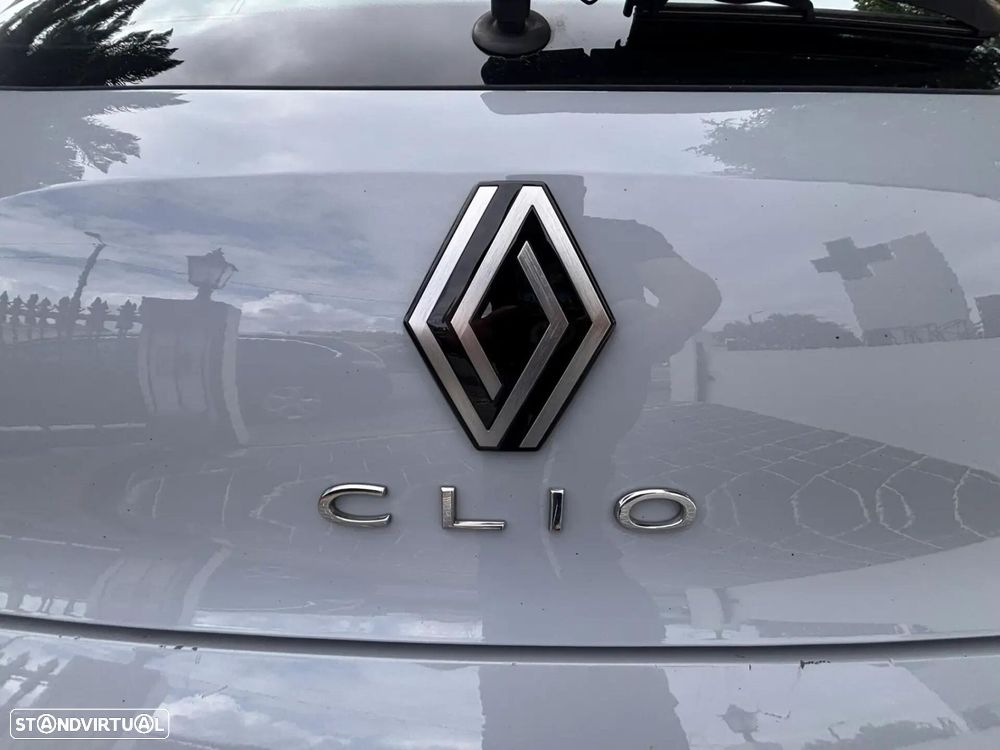 Renault Clio - 26