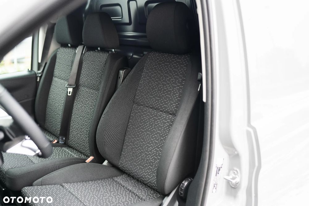 Mercedes-Benz Vito - 24