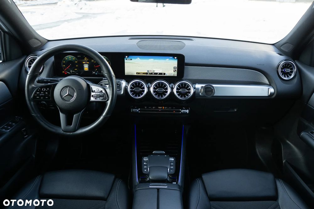Mercedes-Benz GLB 250 4-Matic 8G-DCT - 3
