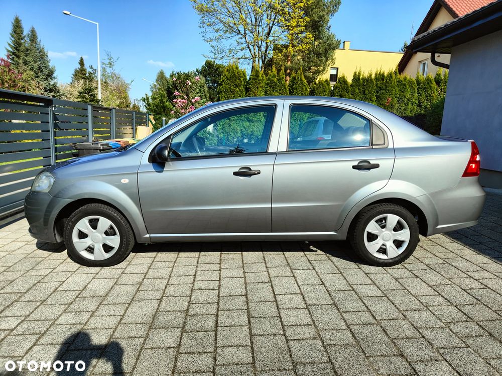 Chevrolet Aveo 1.2 16V Base (swo,klm) - 32