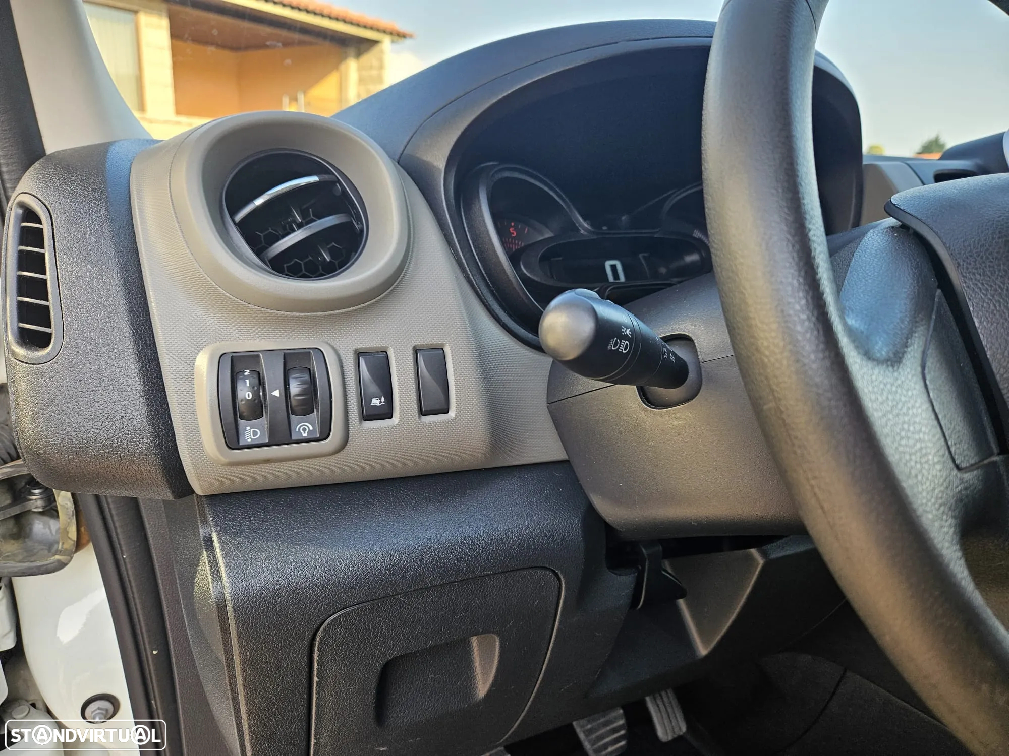 Renault TRAFIC 1.6 CC 95 CV - 12