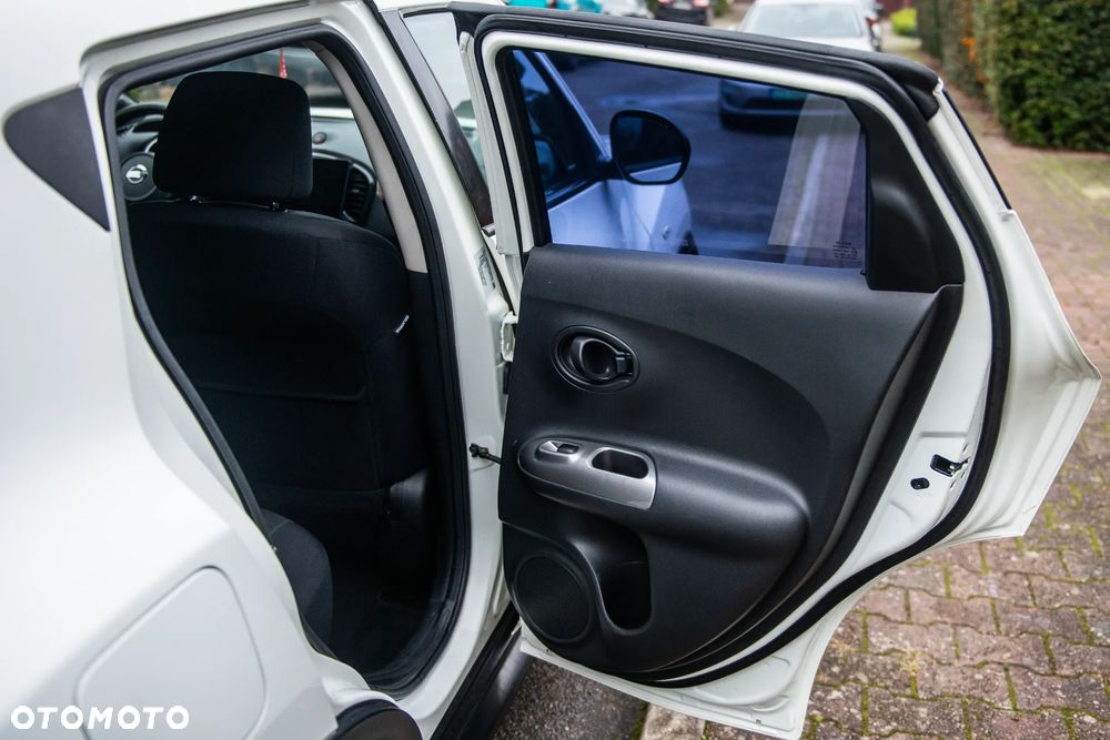 Nissan Juke 1.6 Acenta - 23