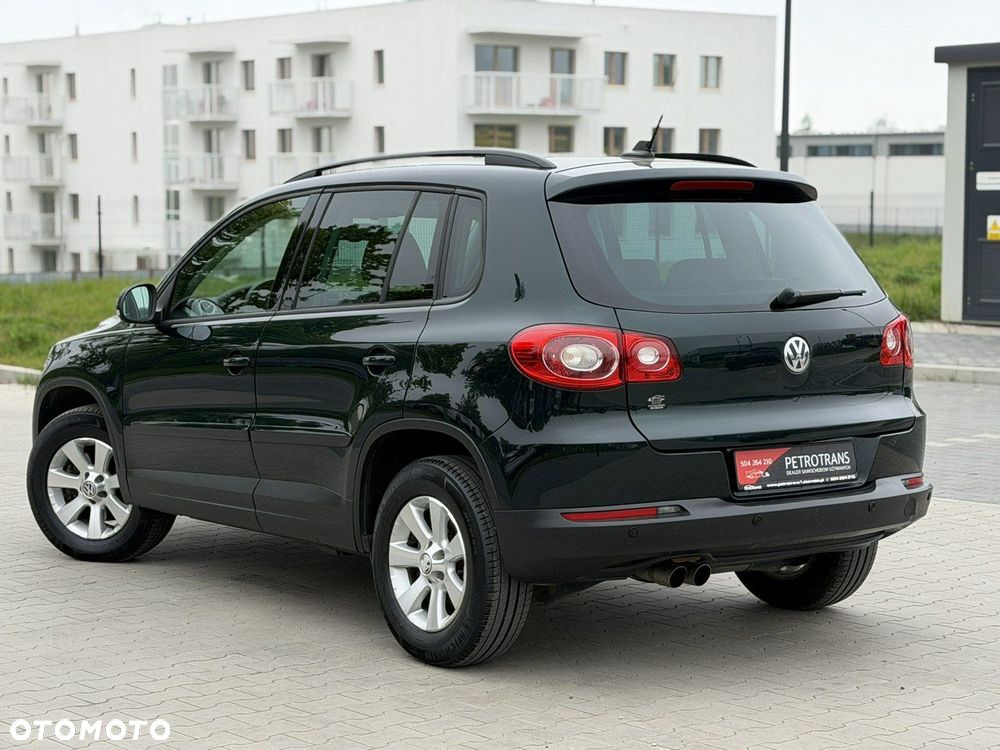 Volkswagen Tiguan 2.0 TDI DPF 4Motion BlueMotion Technology DSG Exclusive - 8