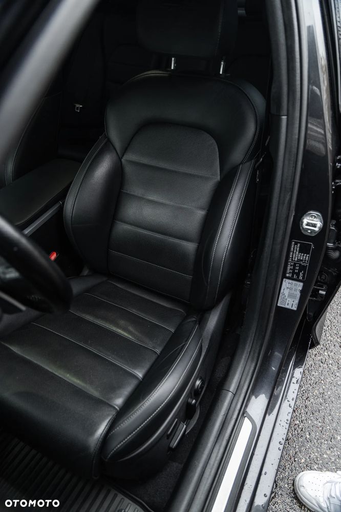 Kia Stinger 2.2 CRDI GT Line AWD - 25