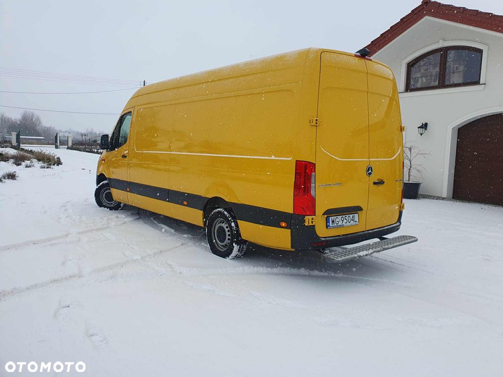 Mercedes-Benz Sprinter - 4