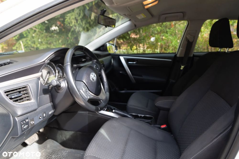Toyota Corolla 1.6 Prestige MM - 23