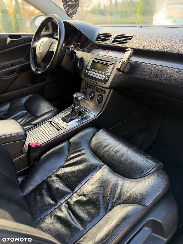 Volkswagen Passat - 26
