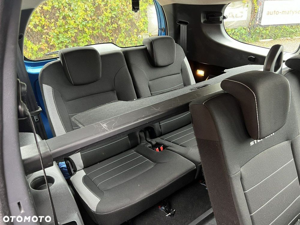 Dacia Lodgy 1.6 SCe Stepway S&S - 25