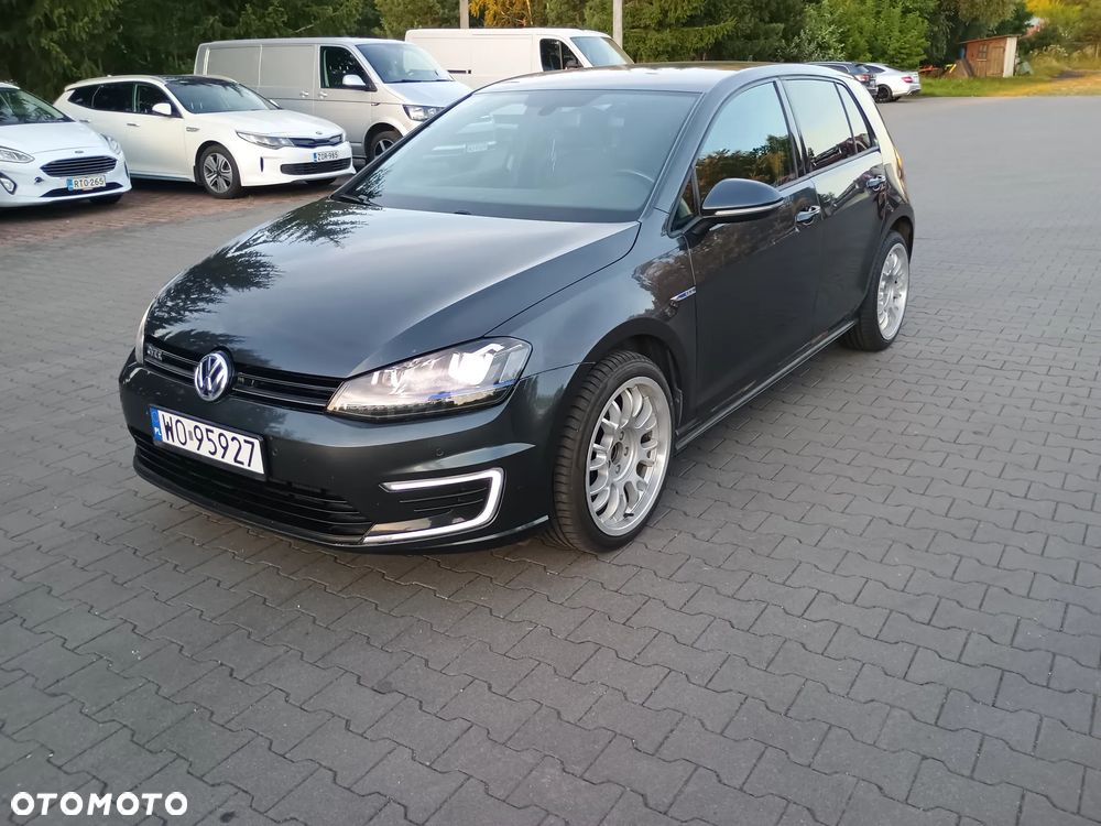 Volkswagen Golf 1.4 GTE Plug-In-Hybrid DSG - 1