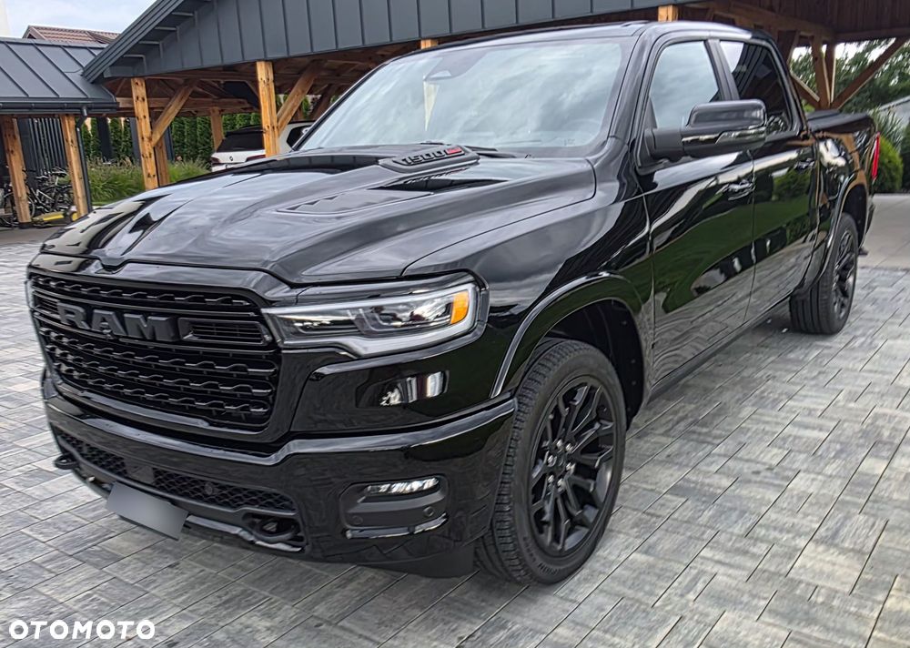 RAM 1500 Limited Night - 4