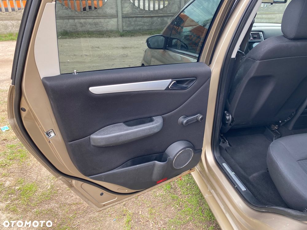 Mercedes-Benz Klasa B - 14