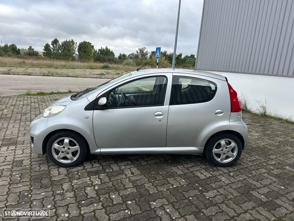 Peugeot 107 1.0 Urban 2 Tronic - 7